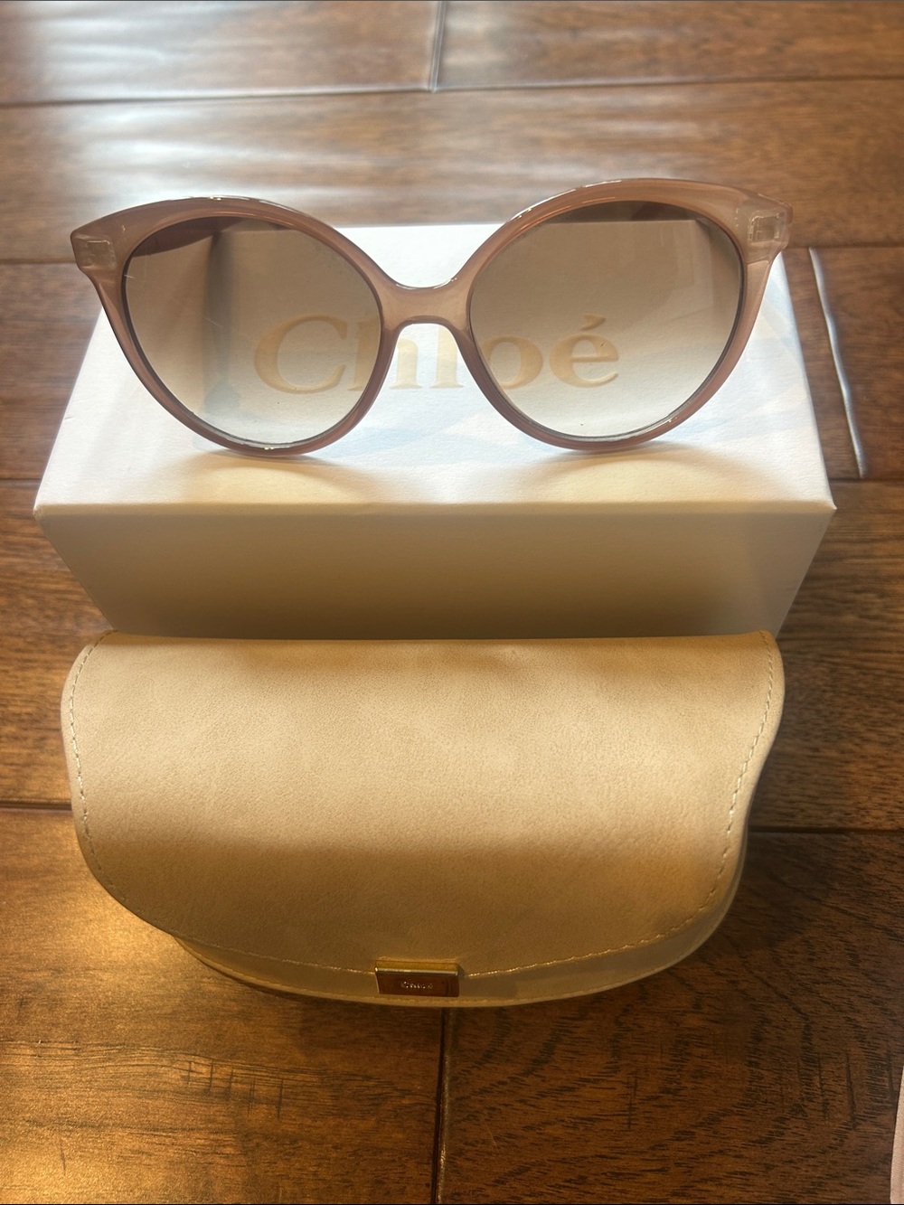 Chloé Mauve Gradient Cat-Eye Sunglasses - Picture 4 of 4